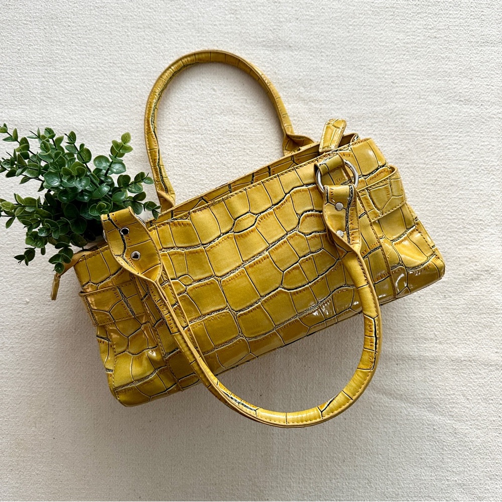 Black Label-  by Daliva Faux Crocodile Shoulder Bag